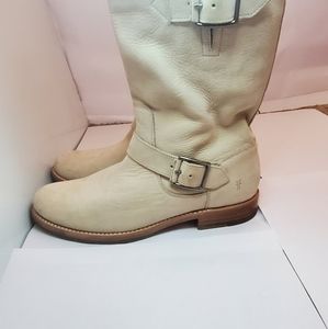 Frye boots, nice condition. Has light markings